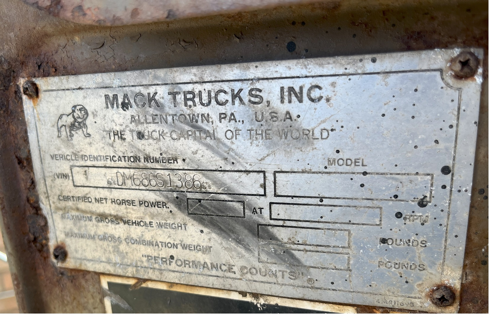 1975 MACK DM686S - Image 6